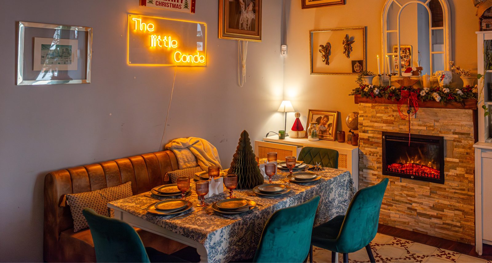 Mesa montada para evento privado en Little Conde, reservado privado en Granada